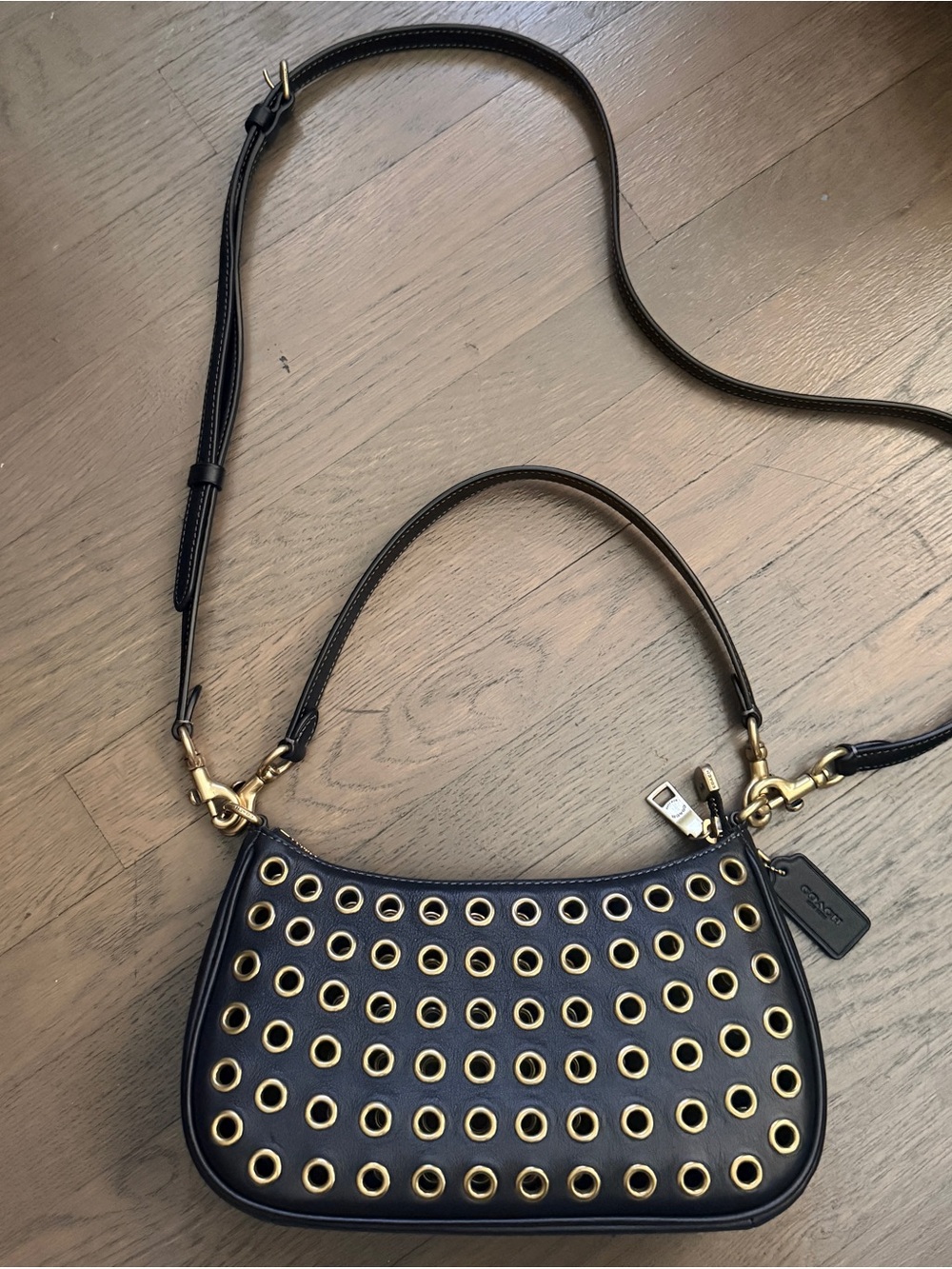 Coach Teri Shoulder Bag CY646 Black Leather Gold Hardware Crossbody Grommet